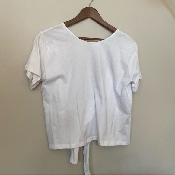 🌸 Boohoo 🌸 white open back t-shirt - Picture 3 of 7